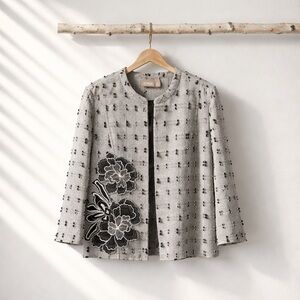 CHICO Sz 3 Boho Artisan Lagenlook Open front Lady Jacket Gray Floral Patchwork